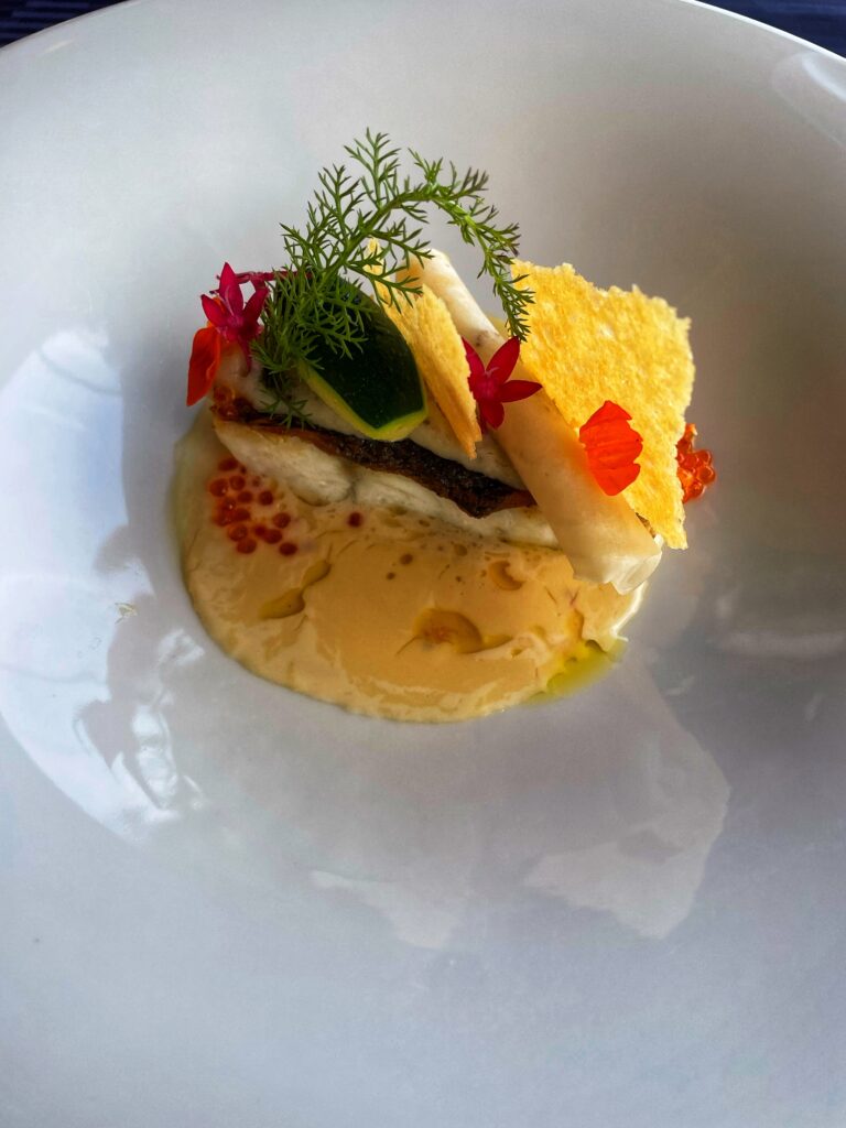 PoissonFilet de Bar Poêle , Dentelle de Parmesan, Huile de Perilla Rouge 静岡県産スズキのポワレパルメザンチーズのダンテルと赤紫蘇のハーブオイル